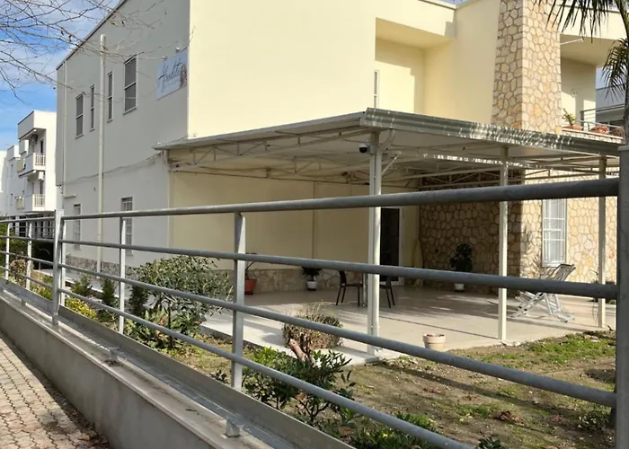 Guest house Afrodite Affittacamere 4*